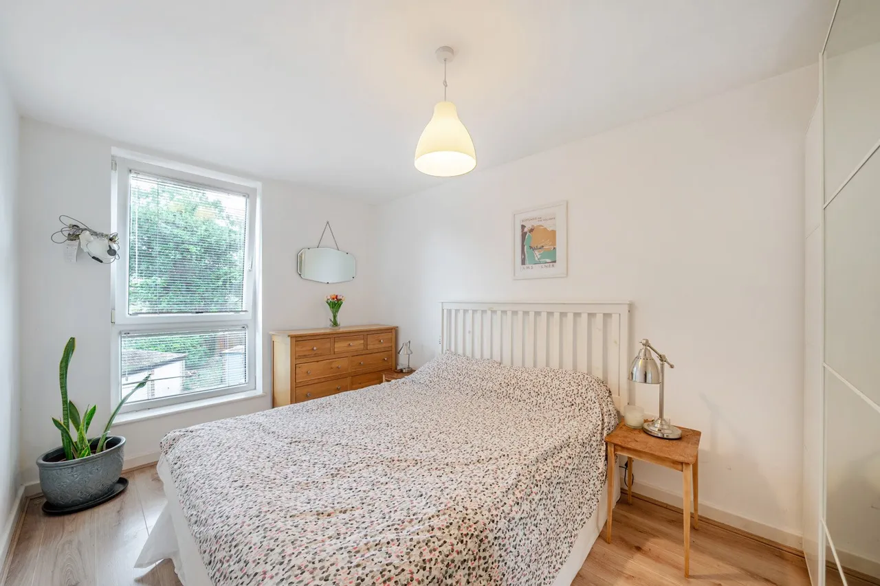 New Cross Road, SE14, photo 5