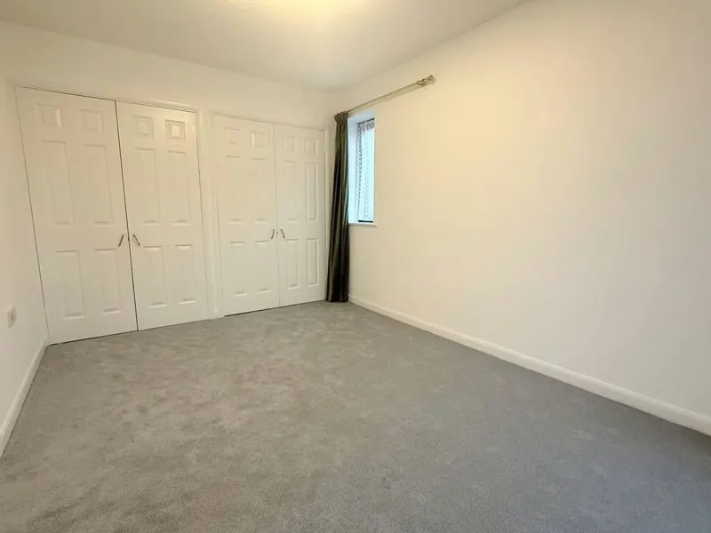 Broadway Avenue, Giffard Park, Milton Keynes, Buckinghamshire, MK14 5QJ, photo 4