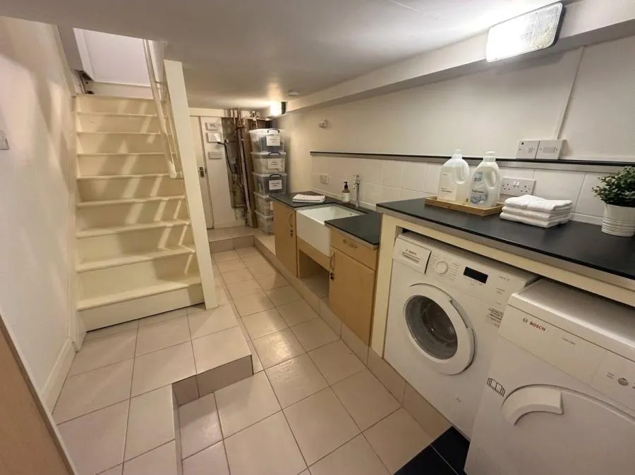 Glenloch Road, London, NW3, photo 11