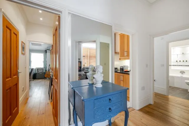 Glenloch Road, London, NW3, photo 8