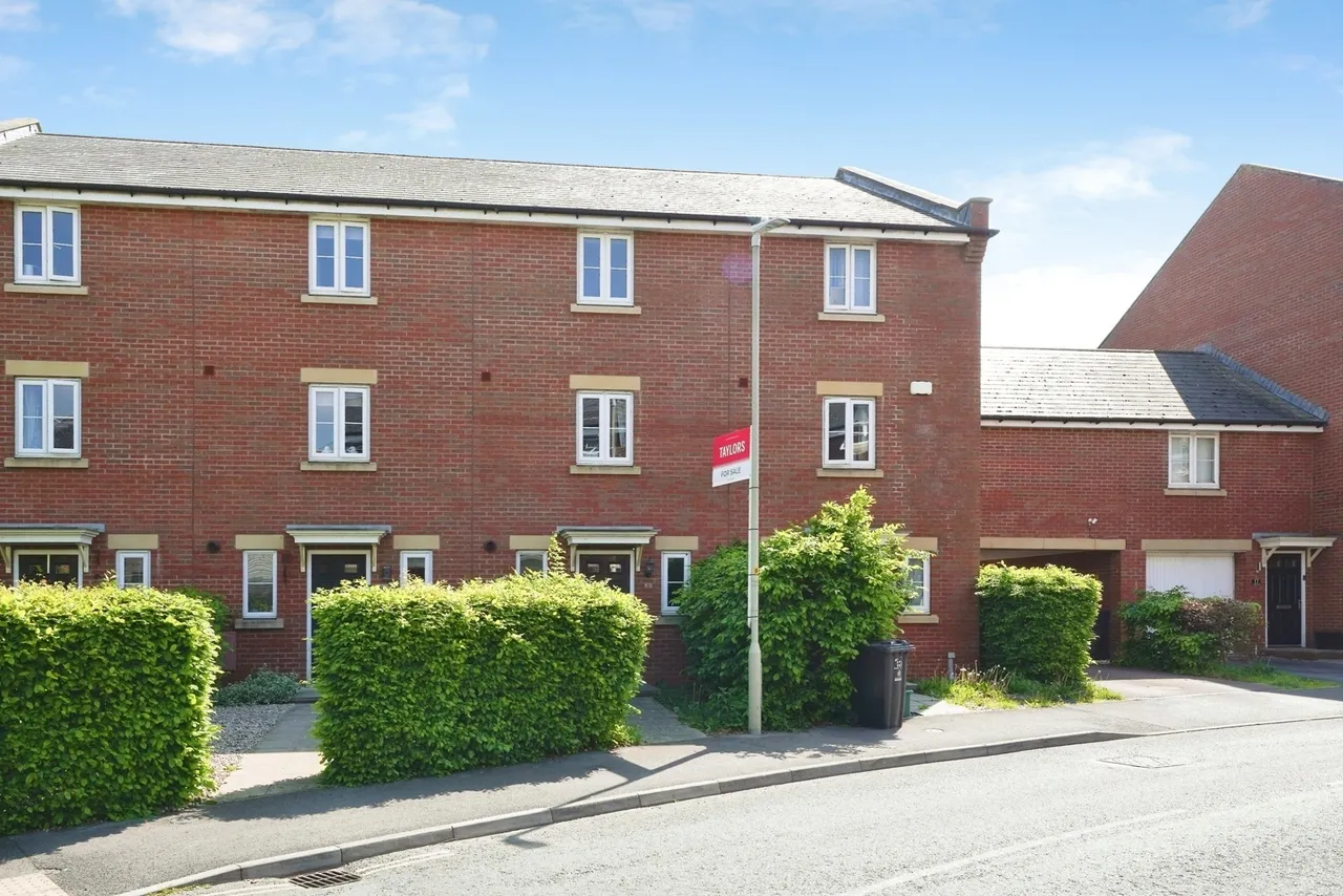 Cardinal Drive, Tuffley, Gloucester, Gloucestershire, GL4, photo 20
