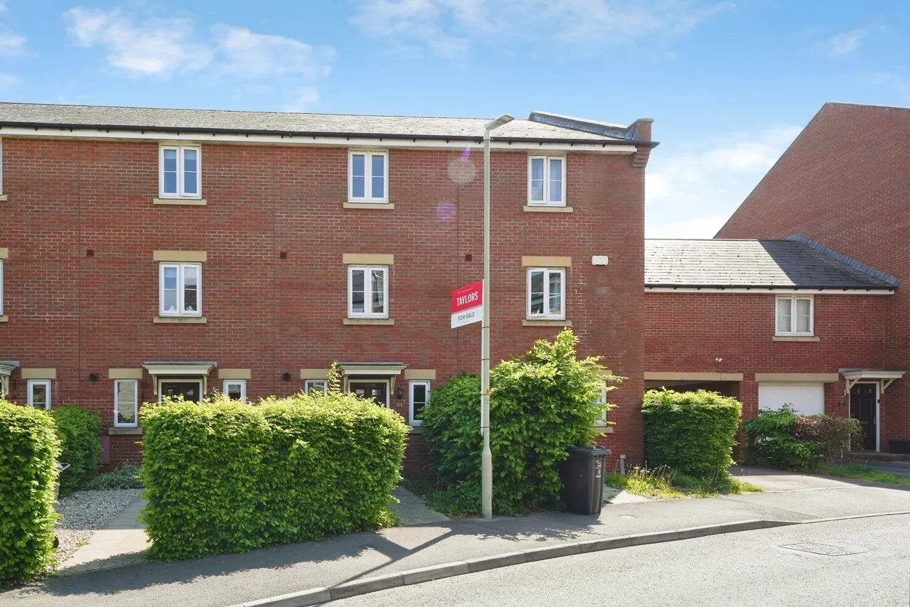 3 bed house for sale — Cardinal Drive, Tuffley, Gloucester, Gloucestershire, GL4