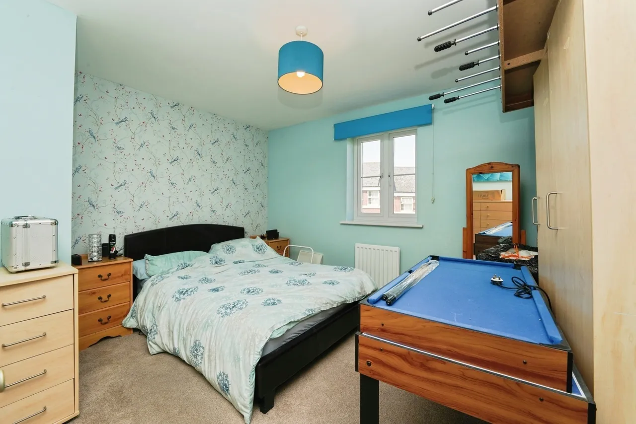 Cardinal Drive, Tuffley, Gloucester, Gloucestershire, GL4, photo 12