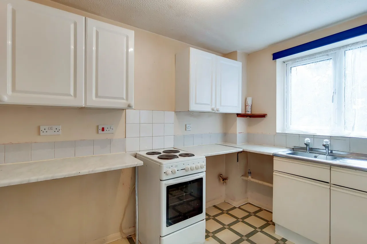 112 Pycroft Way, Edmonton, London, N9 9XR, photo 8