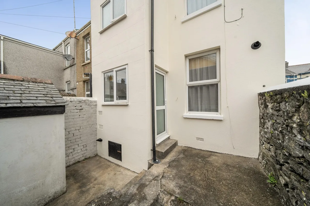 Laira Bridge Road, PL4, photo 13