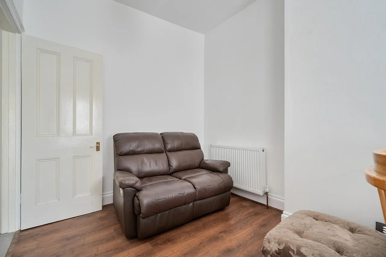 Laira Bridge Road, PL4, photo 7
