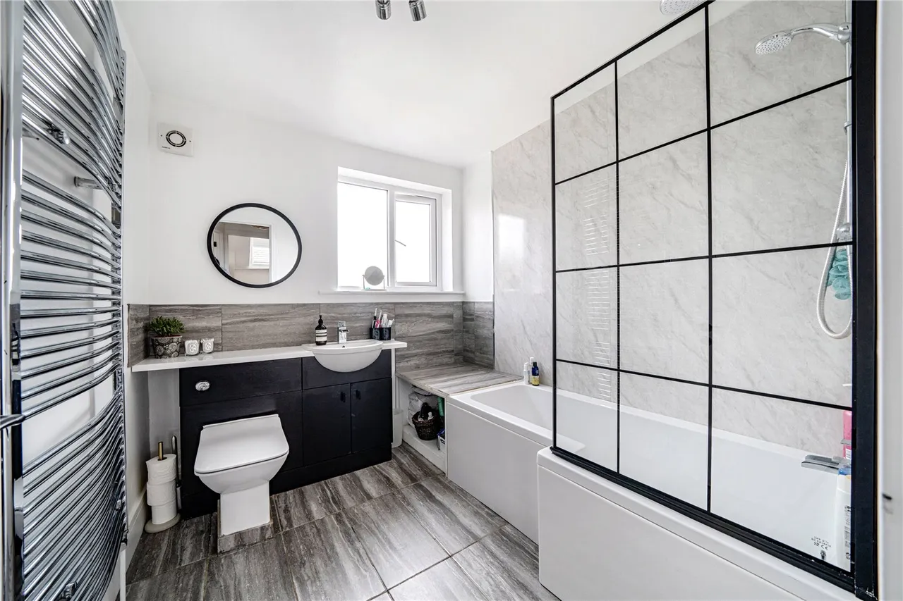 Westbrook Avenue, Hampton, TW12 2RE, photo 7