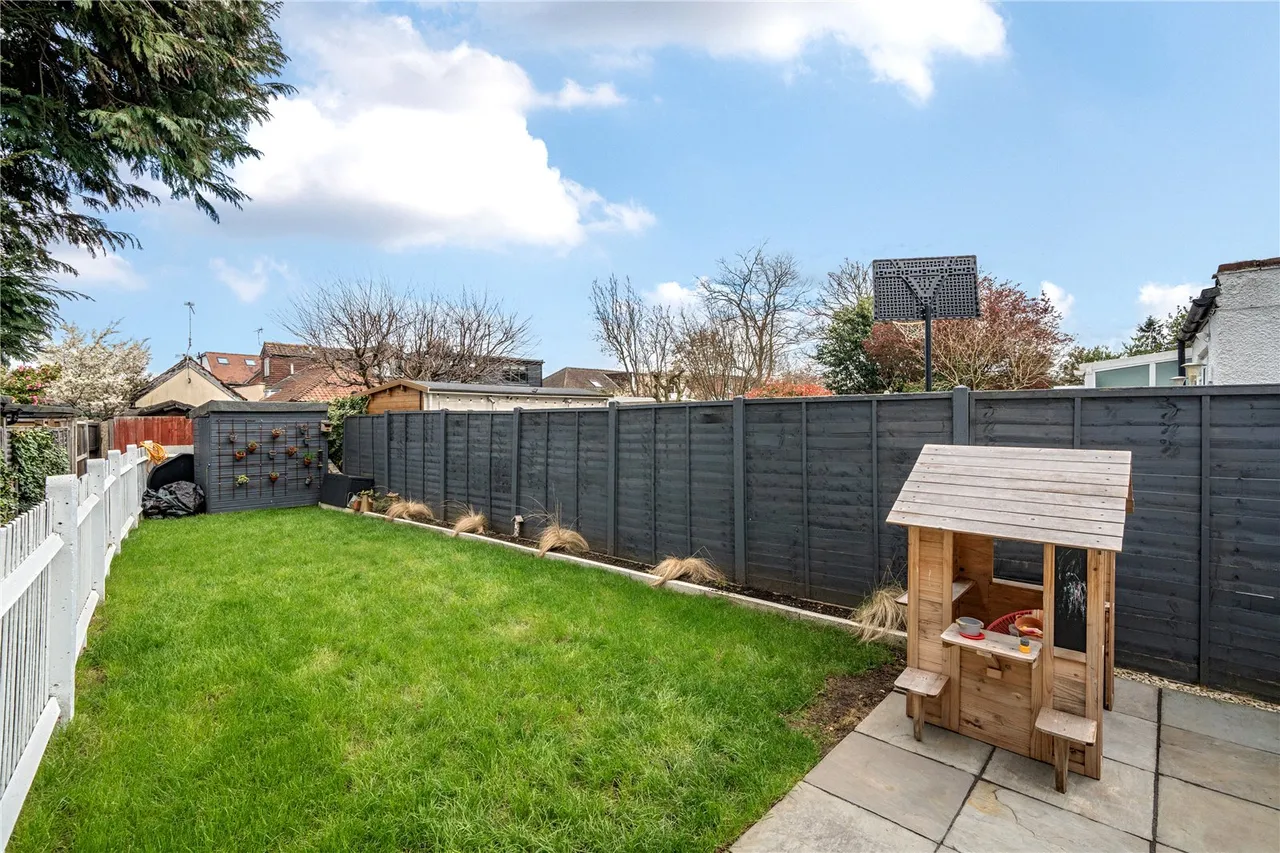 Westbrook Avenue, Hampton, TW12 2RE, photo 8