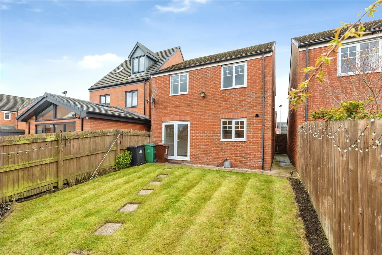 Elton Fold Chase, Bury, BL8, photo 4