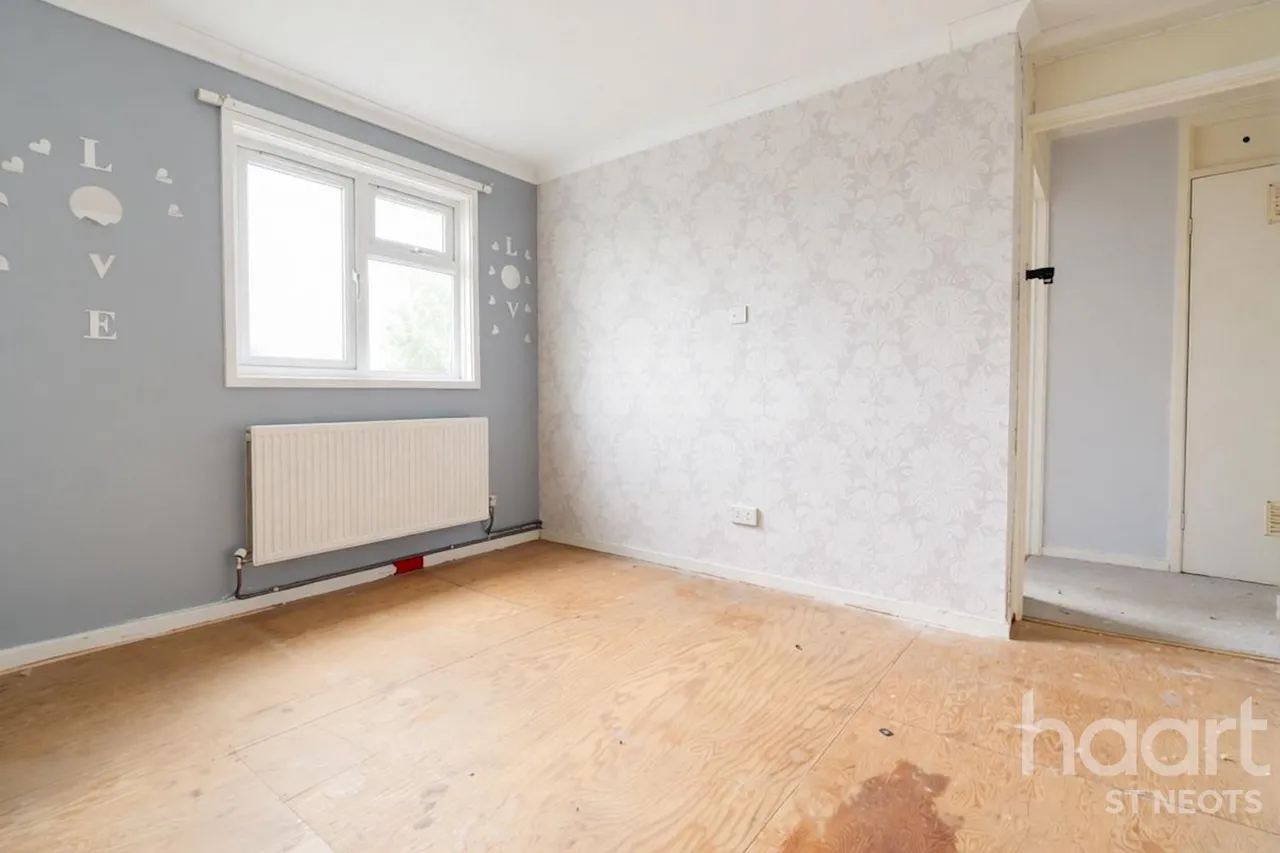 Queens Gardens, Eaton Socon, PE19, photo 9
