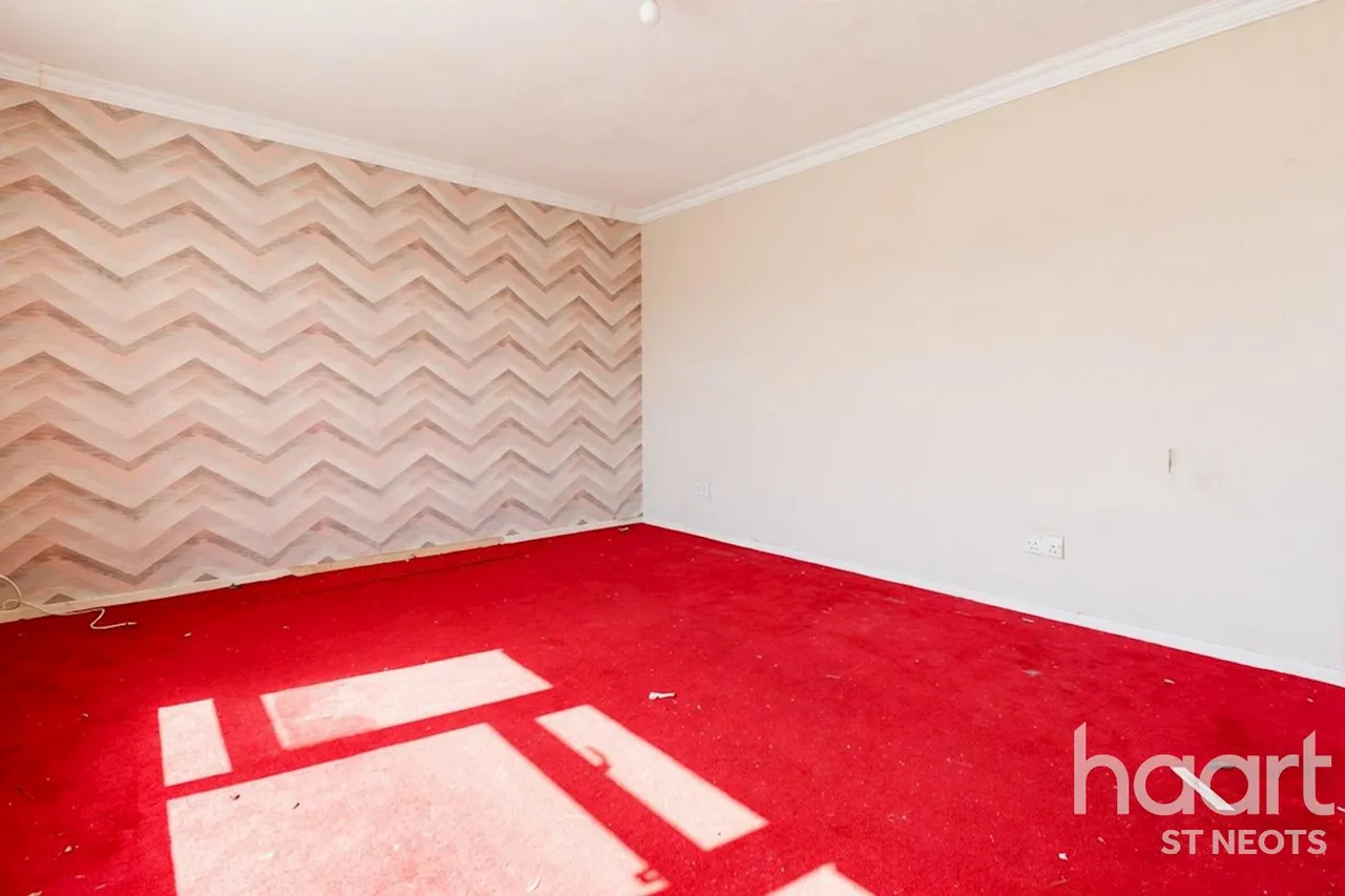 Queens Gardens, Eaton Socon, PE19, photo 4