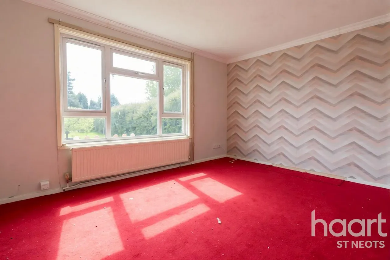 Queens Gardens, Eaton Socon, PE19, photo 3
