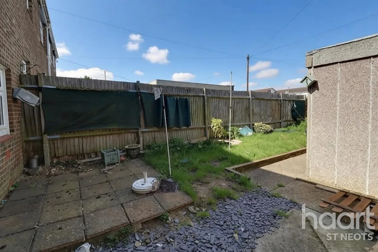 Queens Gardens, Eaton Socon, PE19, photo 15