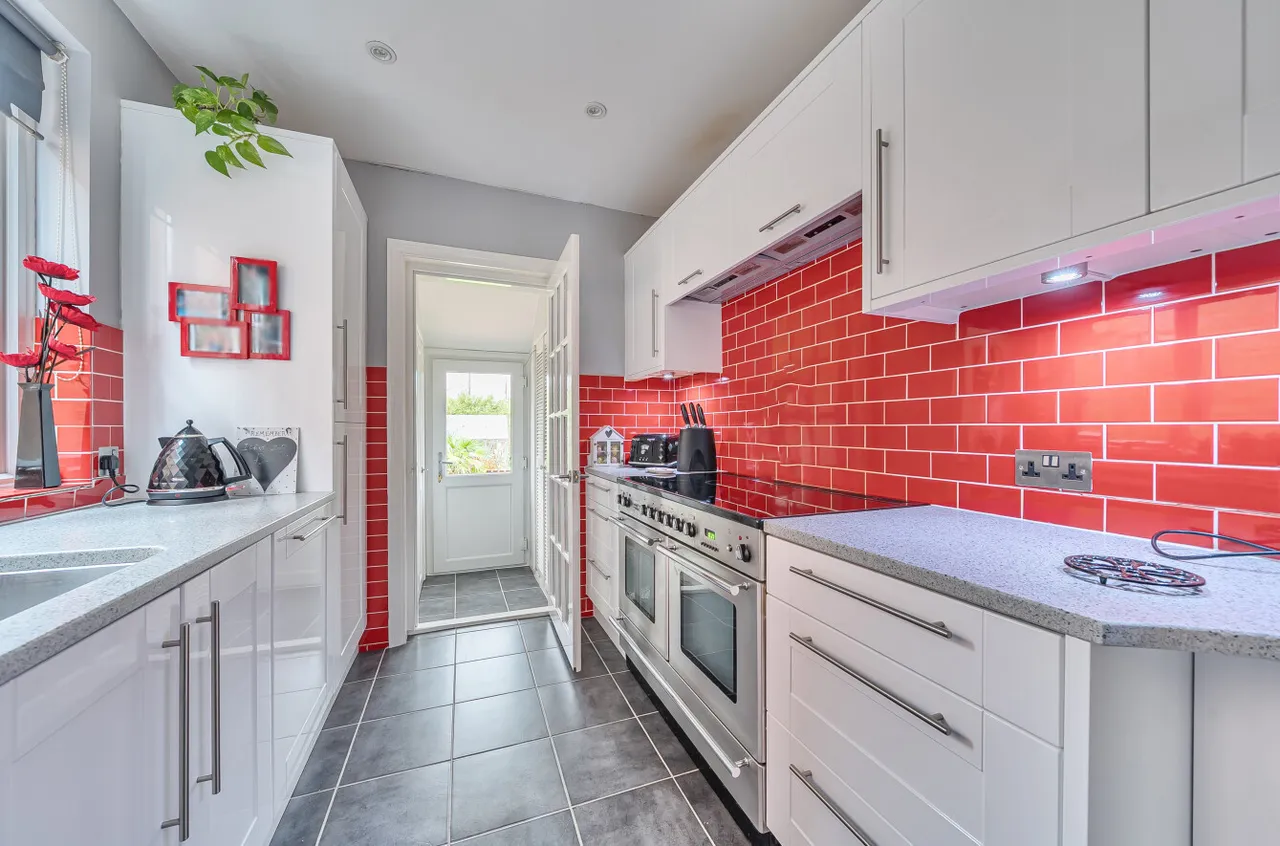Pentire Avenue, Upper Shirley, SO15, photo 4