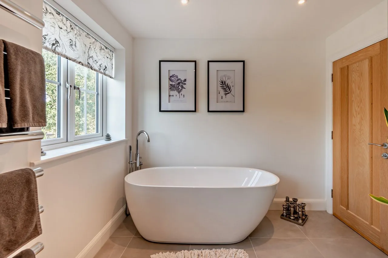 Beechwood Close, Ascot, SL5, photo 15
