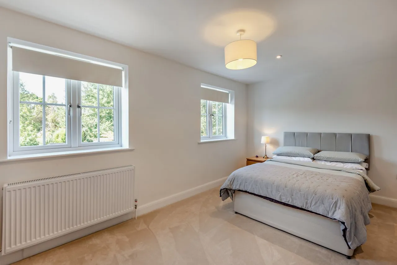 Beechwood Close, Ascot, SL5, photo 12