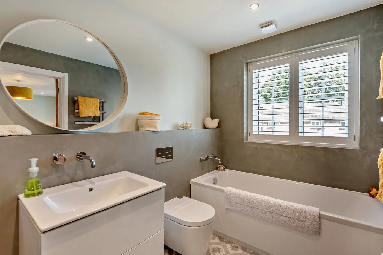 Beechwood Close, Ascot, SL5, photo 11