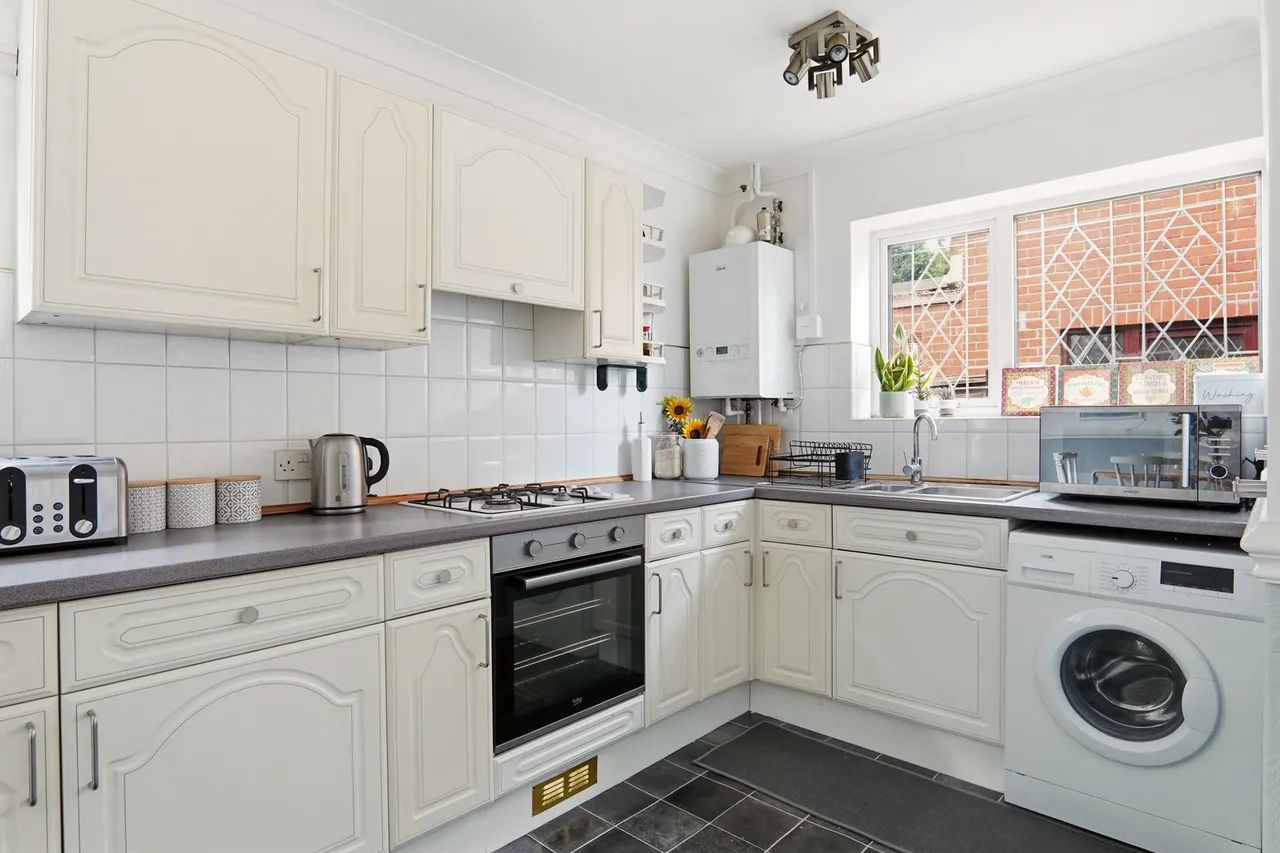Liverpool Avenue, Doncaster, DN2, photo 7