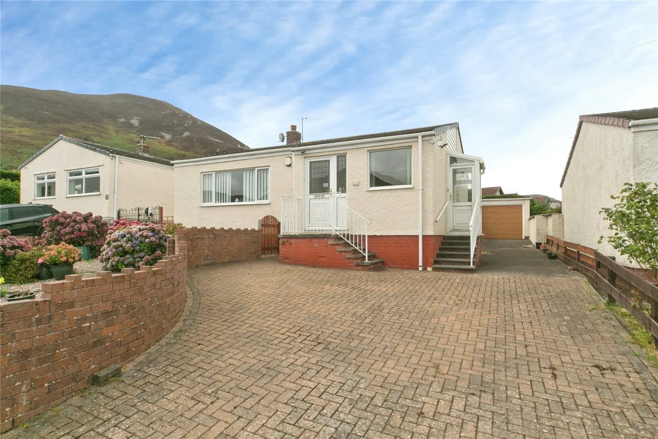2 bed house for sale, Gwynan Park, Dwygyfylchi, LL34