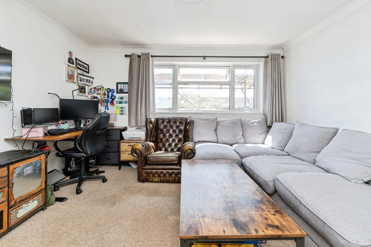 Canterbury Way, Stevenage, Hertfordshire, SG1, photo 5