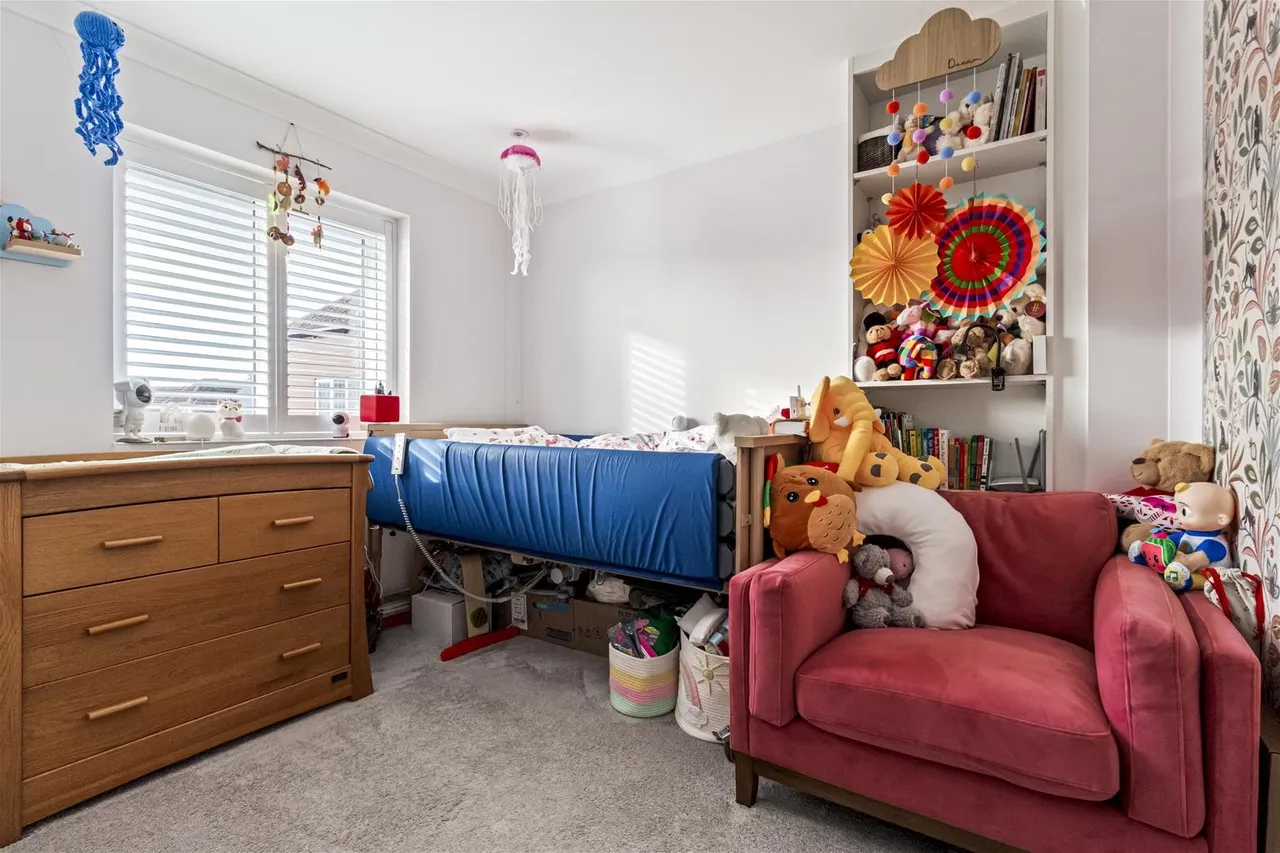 Cowdray Close, Rustington, Littlehampton, photo 10