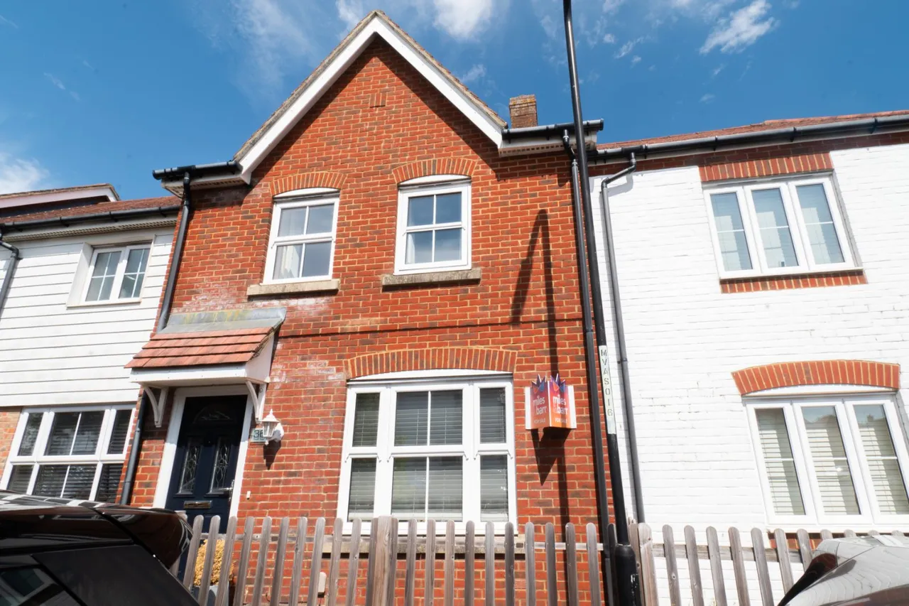Violet Way, Kingsnorth, TN23, photo 20