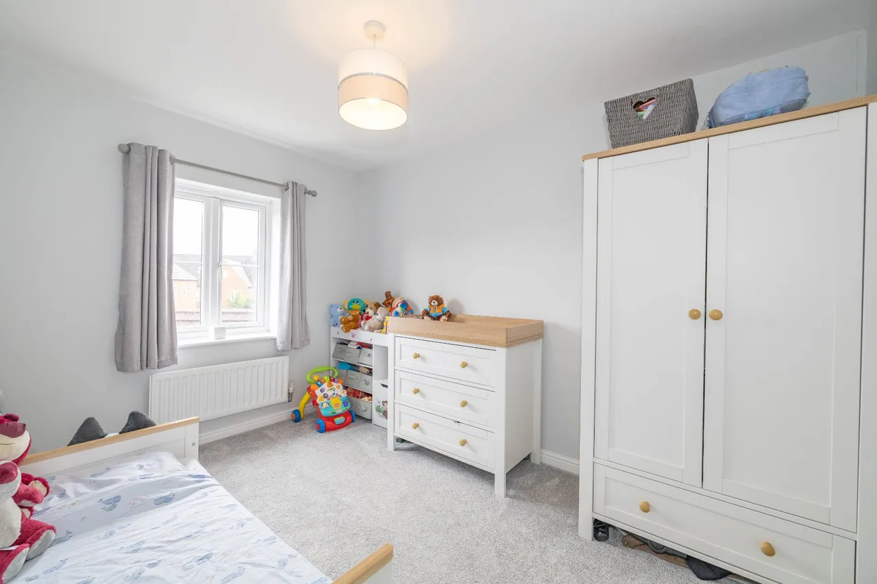 Violet Way, Kingsnorth, TN23, photo 12