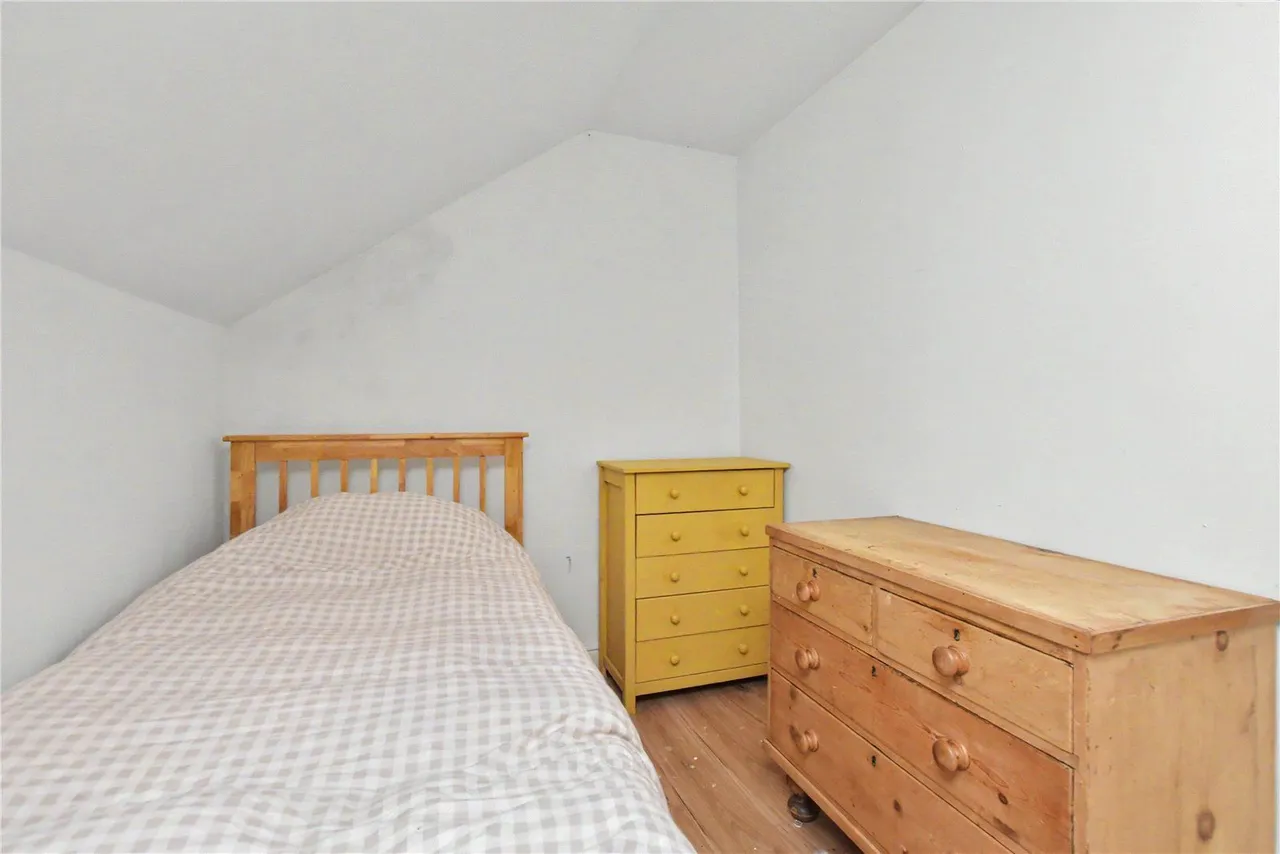 Victoria Road, Kirkstall, LS5, photo 13