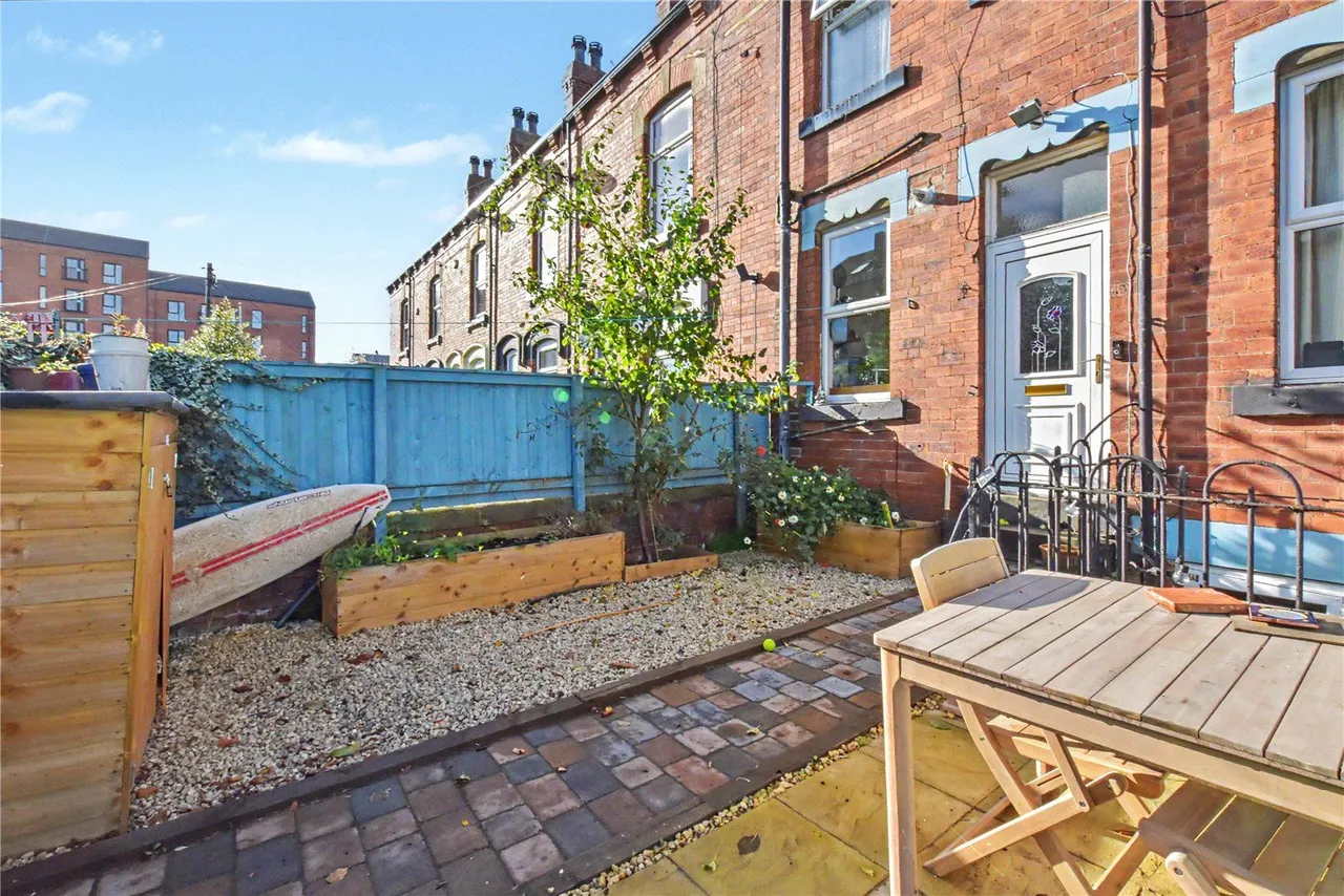 Victoria Road, Kirkstall, LS5, photo 10