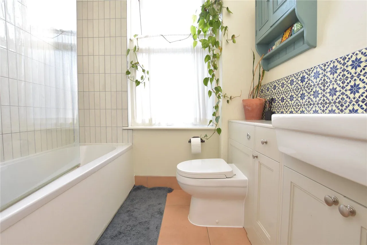 Victoria Road, Kirkstall, LS5, photo 9