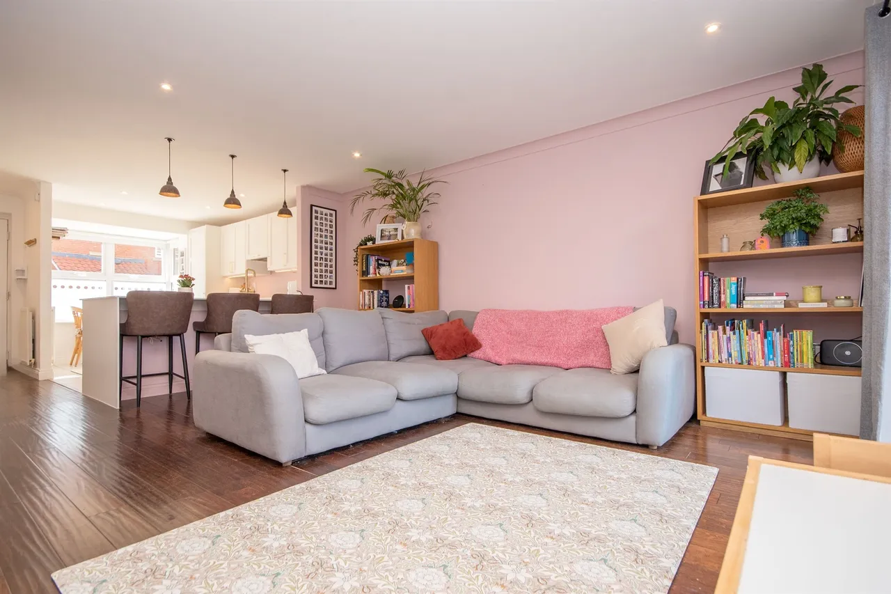 Rosebay Road, Kettering, NN14, photo 4