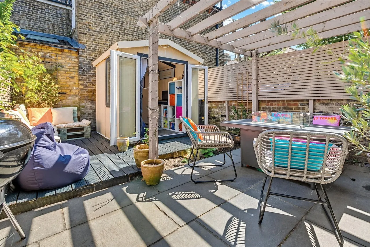 Grayshott Road, London, SW11, photo 7