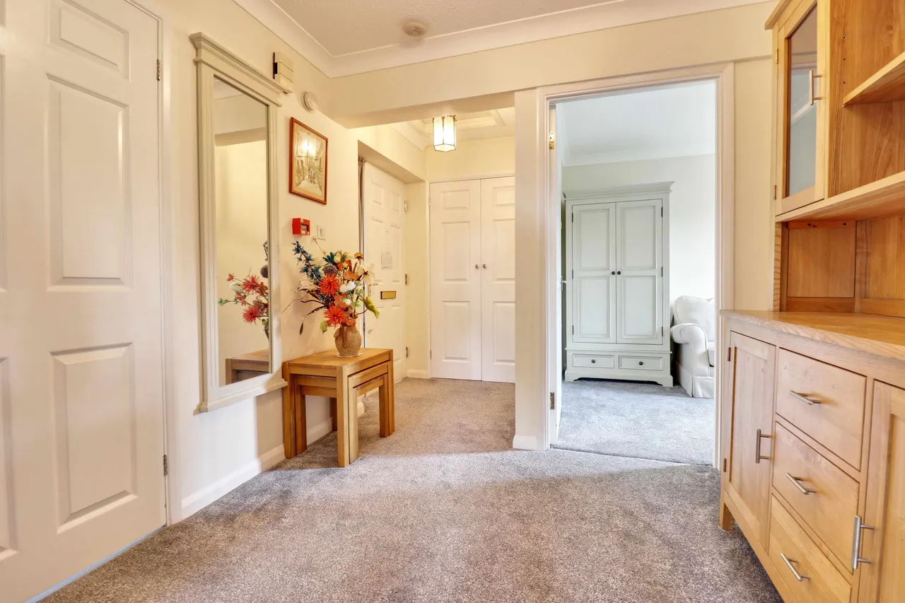 Orchard Lea, High Wych, CM21, photo 3