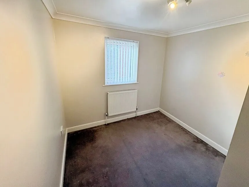 Smallwood Road, Pendeford, WV8, photo 9