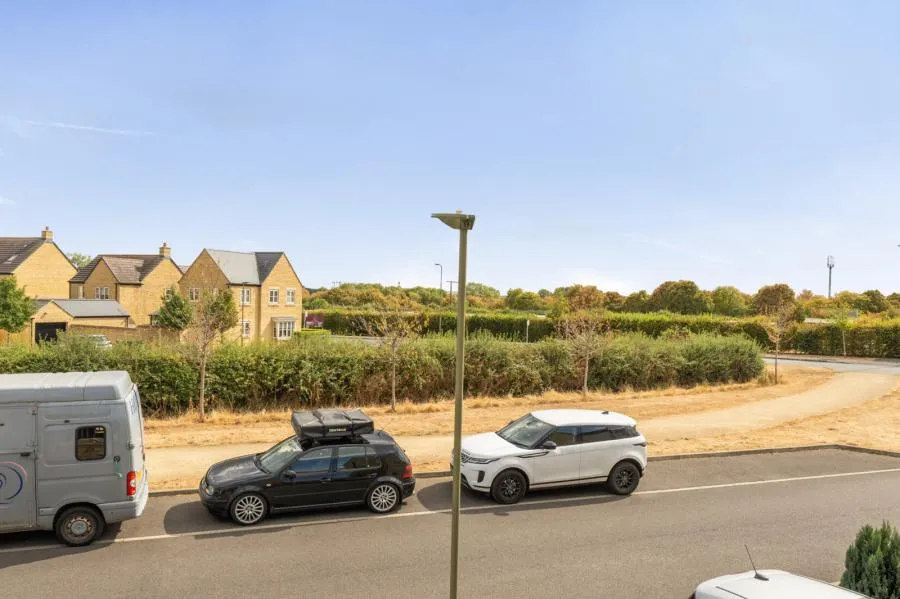 Townsend Road, Witney, OX29, photo 2