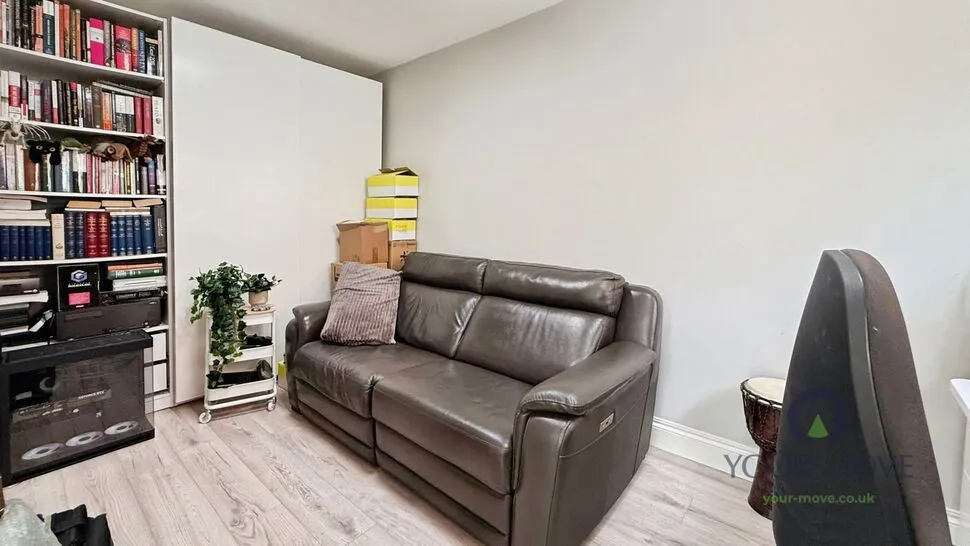 Celandine Drive, London, SE28, photo 12