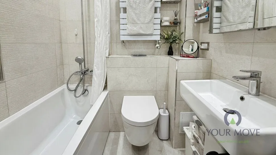 Celandine Drive, London, SE28, photo 4