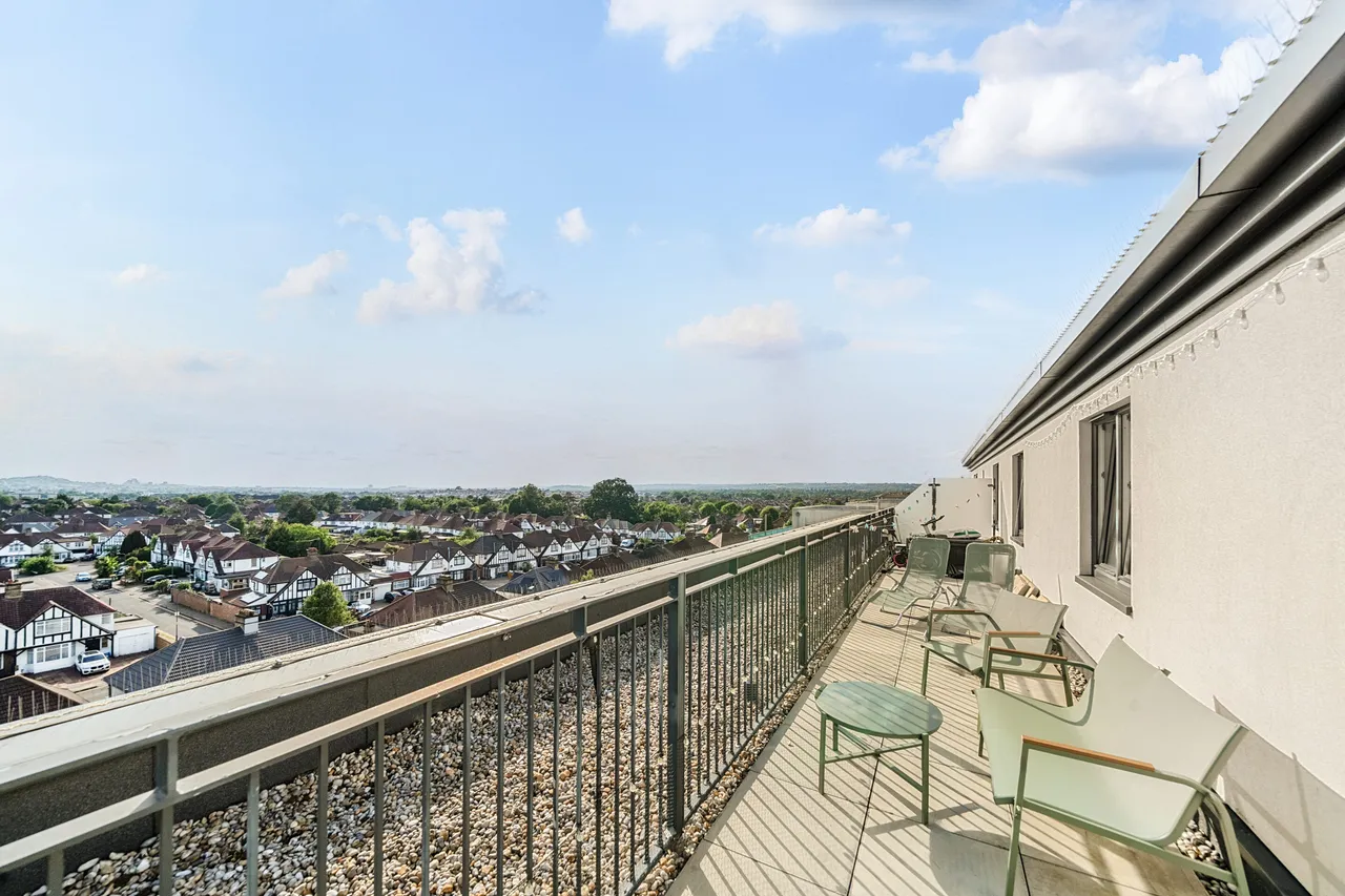 Burnt Oak Broadway, Edgware, HA8, photo 8