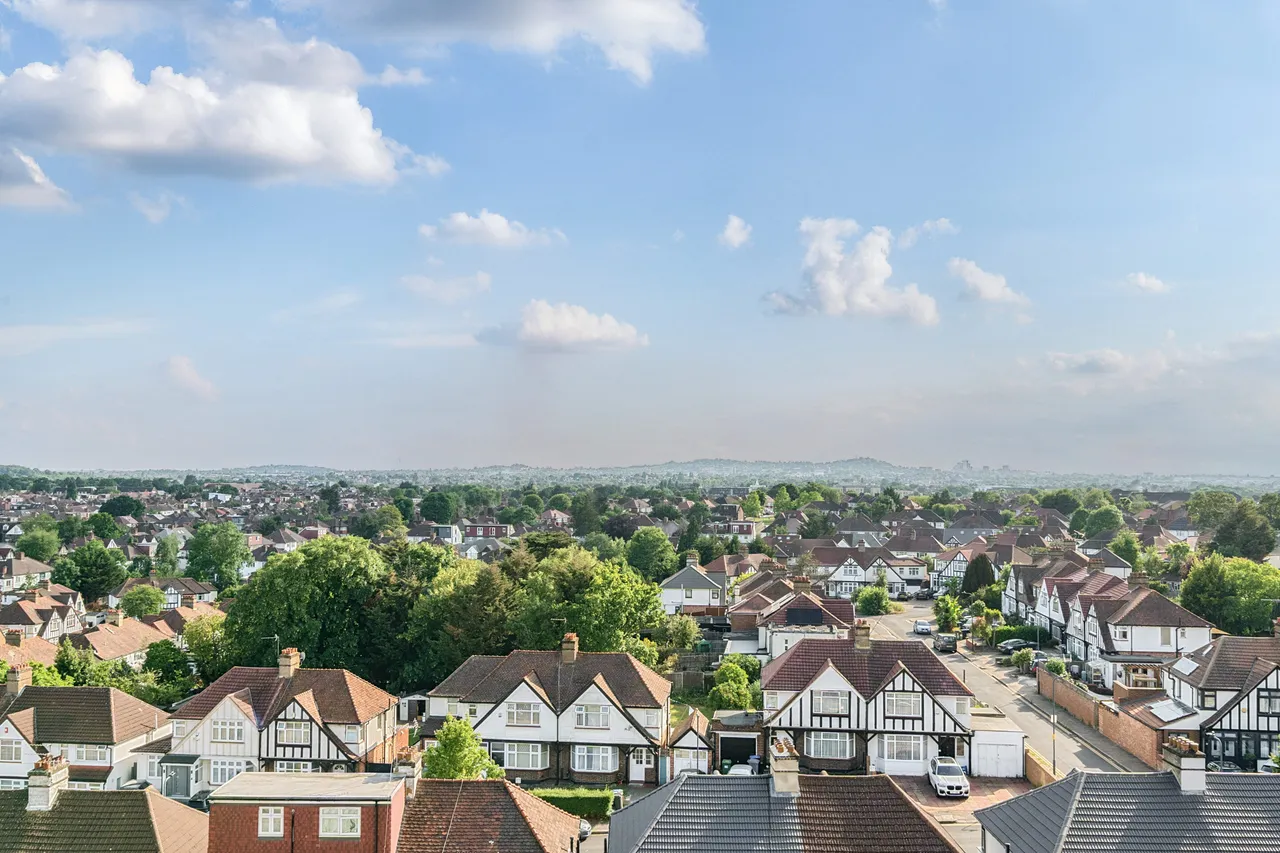 Burnt Oak Broadway, Edgware, HA8, photo 10
