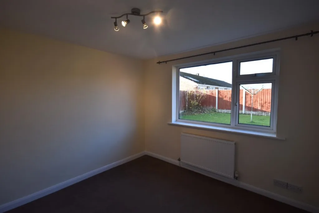 Ffordd Alun, Wrexham, LL12, photo 4