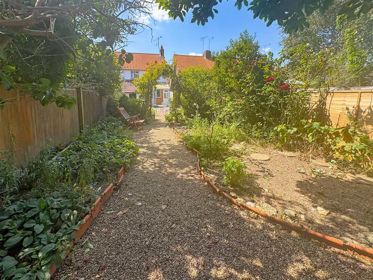 Wallace Road, Rustington, photo 13