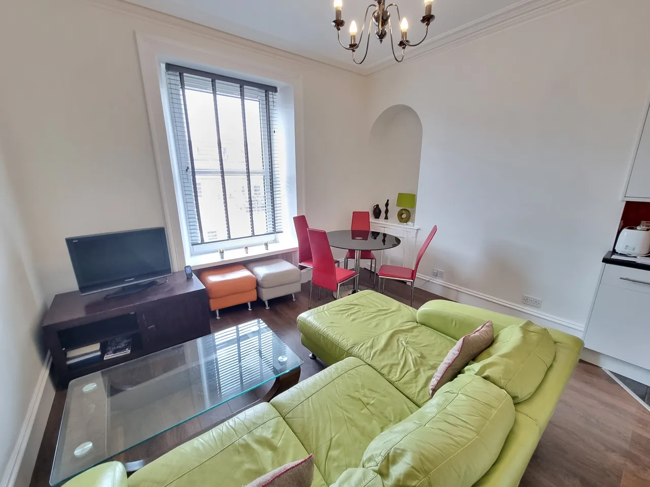 2 bed flat to rent, Holburn Street, Holburn, AB10