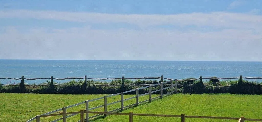 Shore Road, Bonchurch, PO38, photo 16