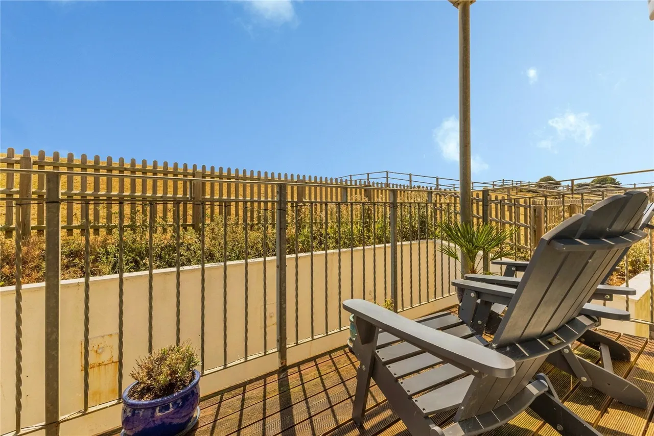 Shore Road, Bonchurch, PO38, photo 6