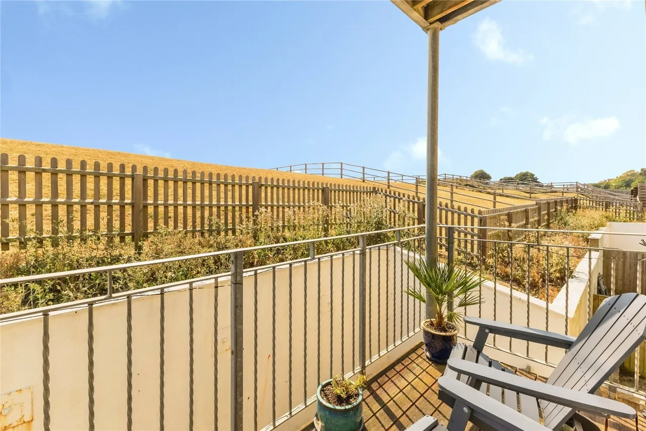 Shore Road, Bonchurch, PO38, photo 2