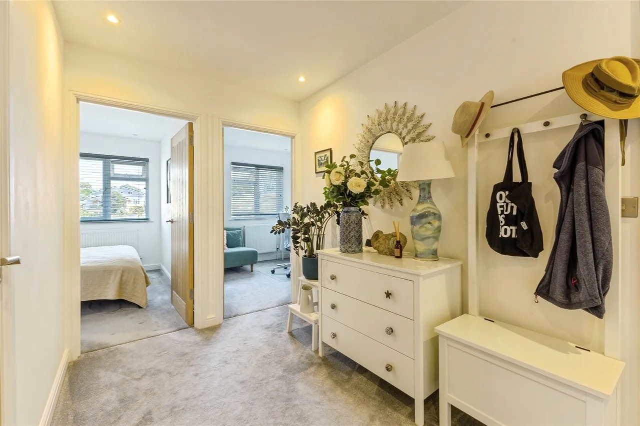 Shore Road, Bonchurch, PO38, photo 11