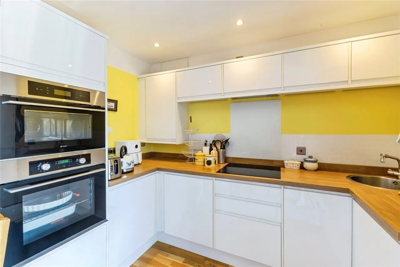Shore Road, Bonchurch, PO38, photo 4