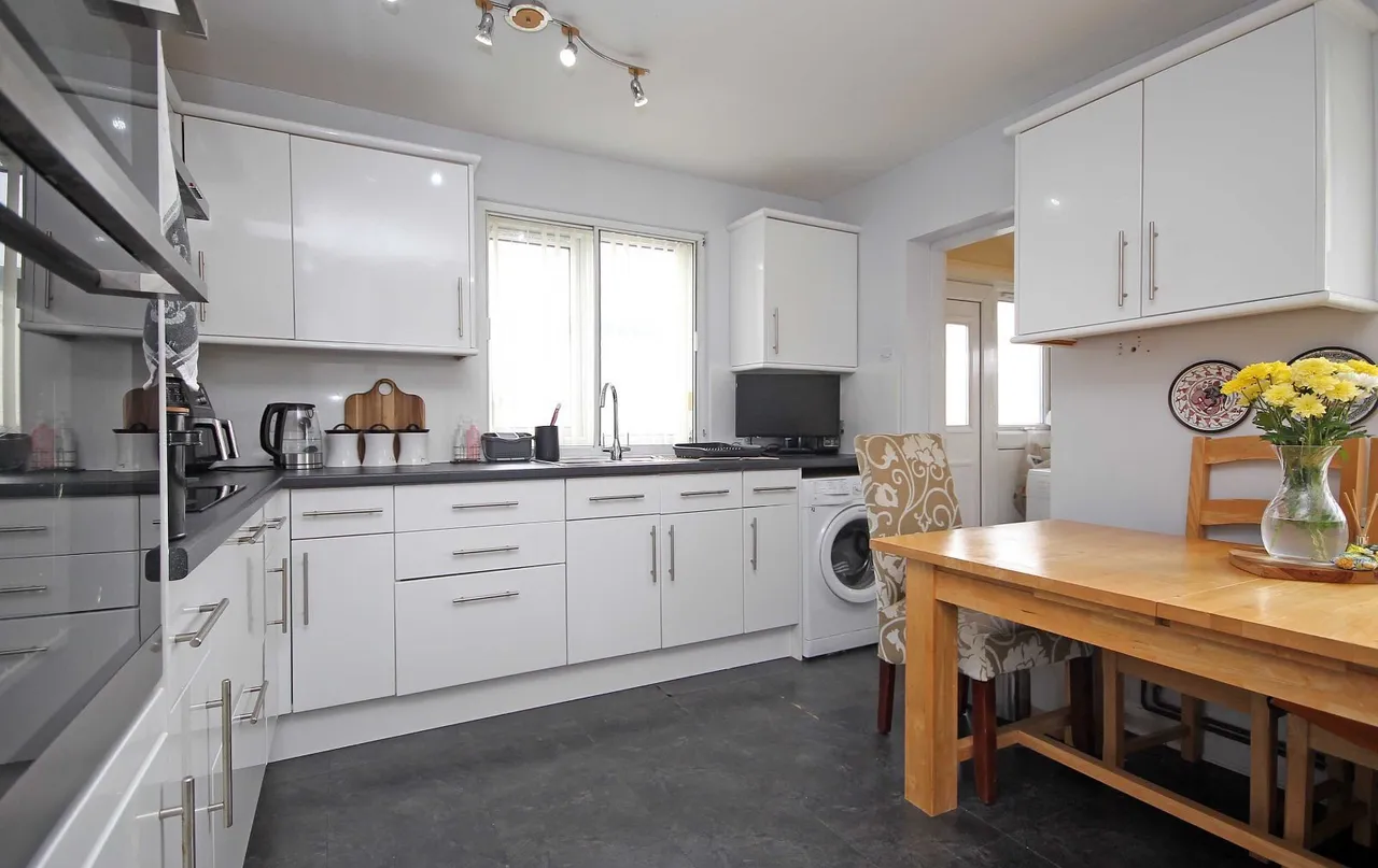 Ty Croes, LL63, photo 21
