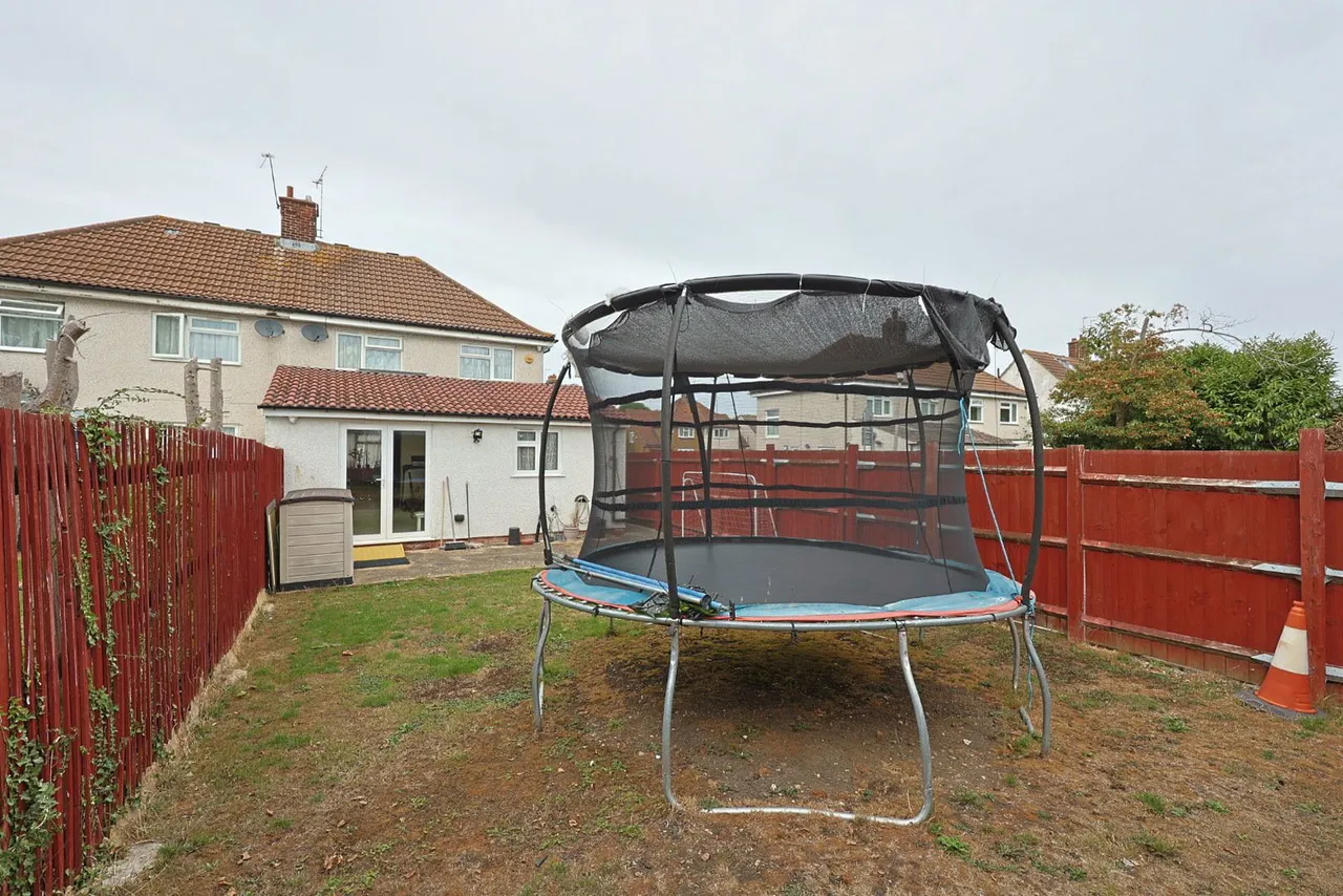 Bransgrove Road, Edgware, HA8, photo 13