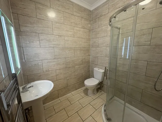 Railway Road, Leigh, WN7, photo 7